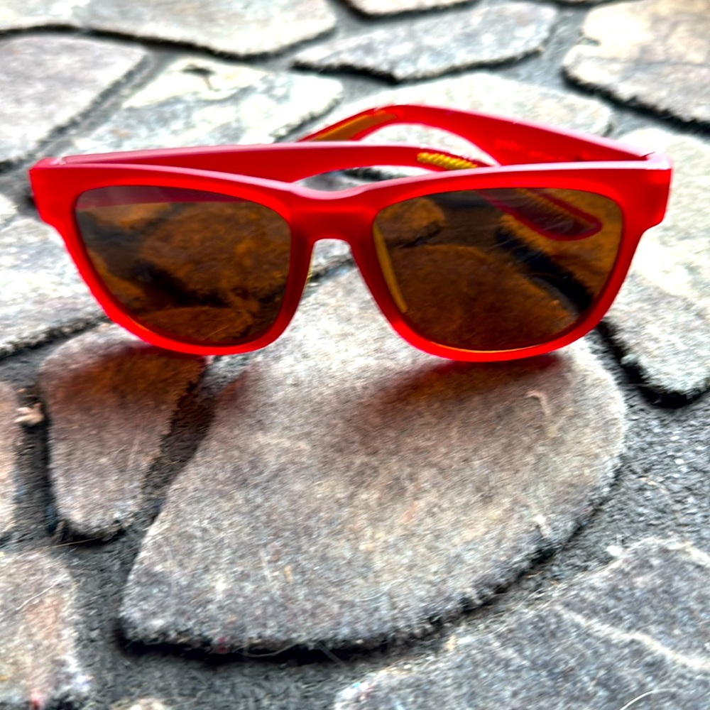 goodr Grip it and Sip it Sunglasses